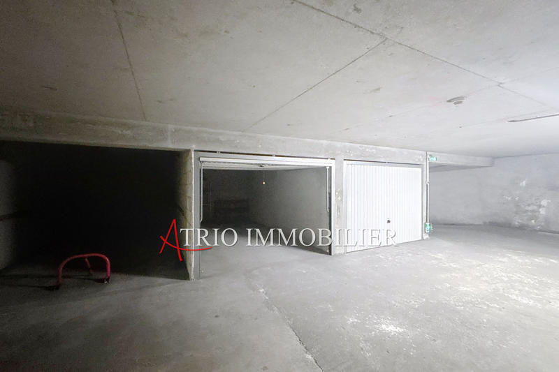 Parking / Garage - 13 m²