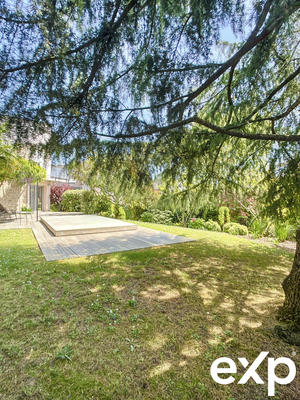 Maison - 161 m² - 5 pièces