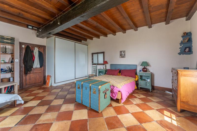 Maison - 165 m² - 8 pièces