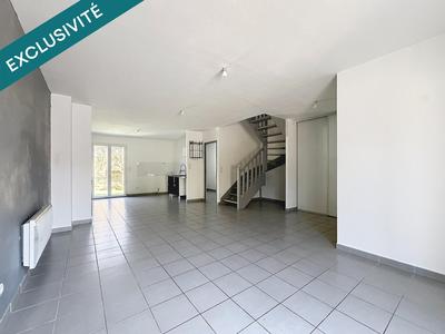Maison - 99 m² - 5 pièces