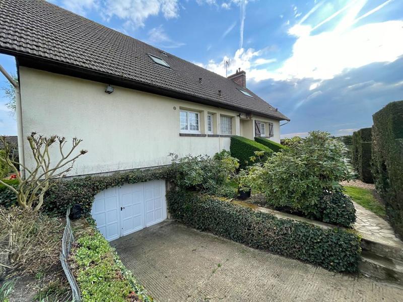 Maison - 141 m² - 7 pièces