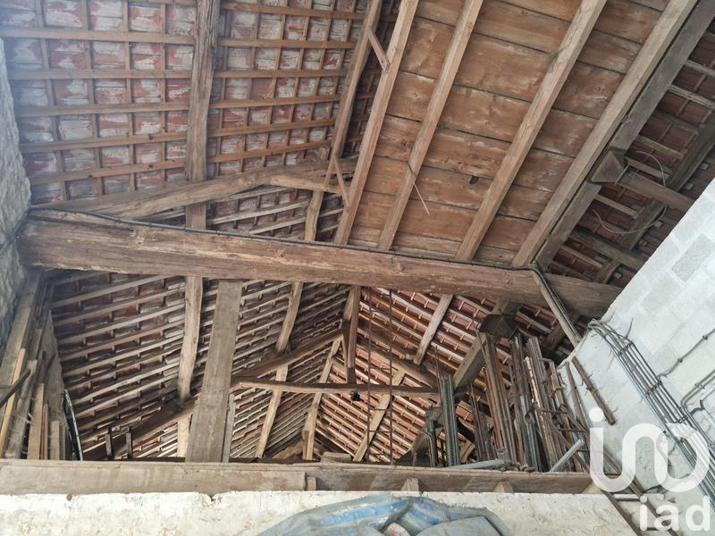 Maison - 300 m² - 5 pièces