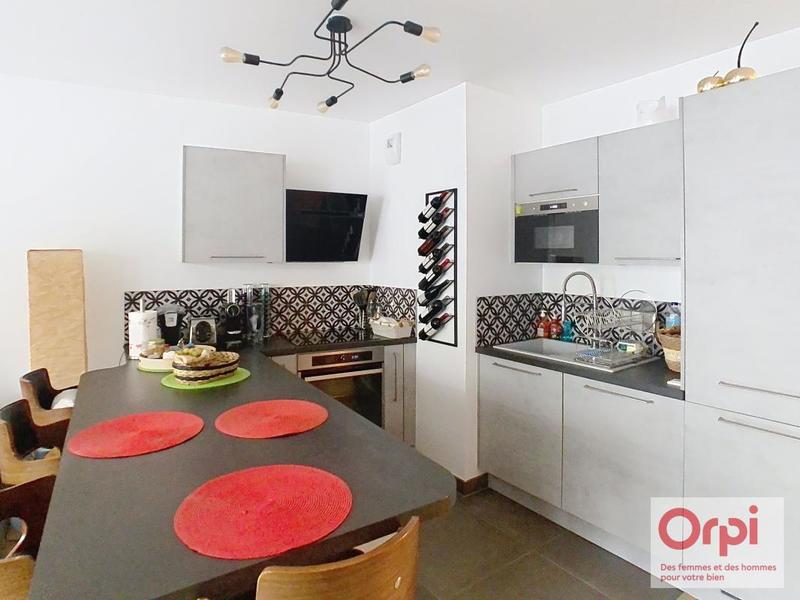 Appartement - 85 m² - 4 pièces