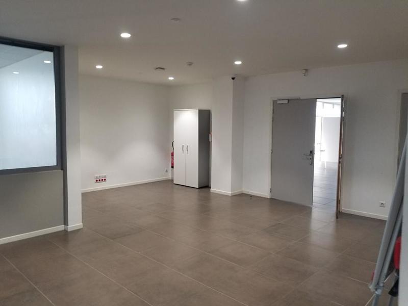 Bureau - 478 m²