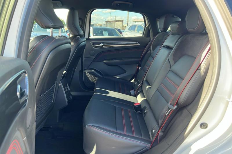 Renault Arkana 145 E-Tech Rs Line