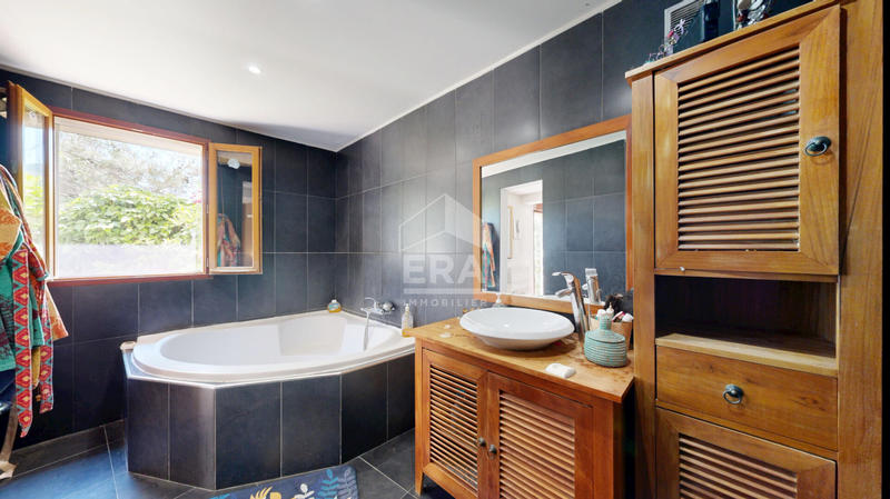 Appartement - 140 m² - 3 pièces