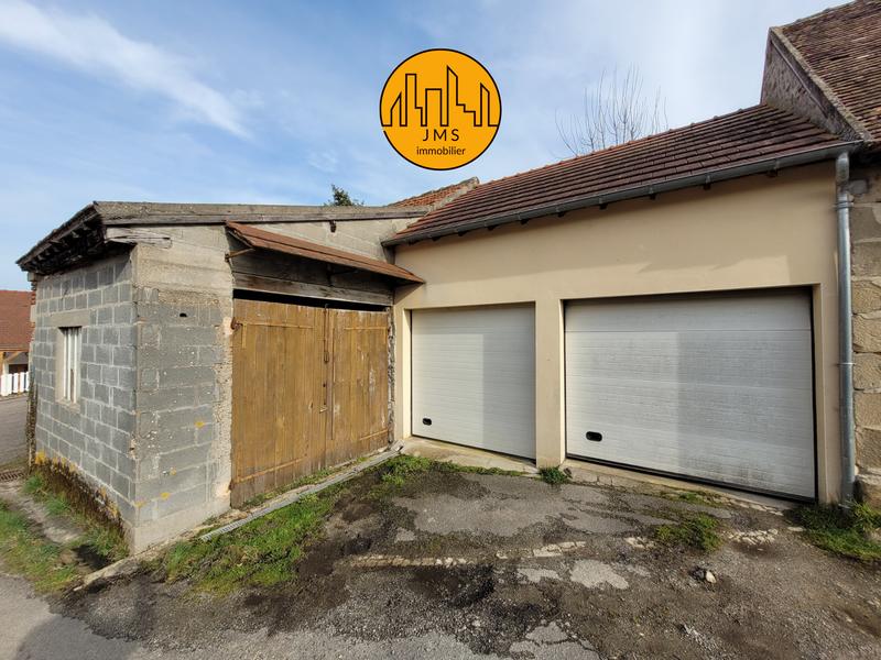 Maison - 210 m² - 6 pièces