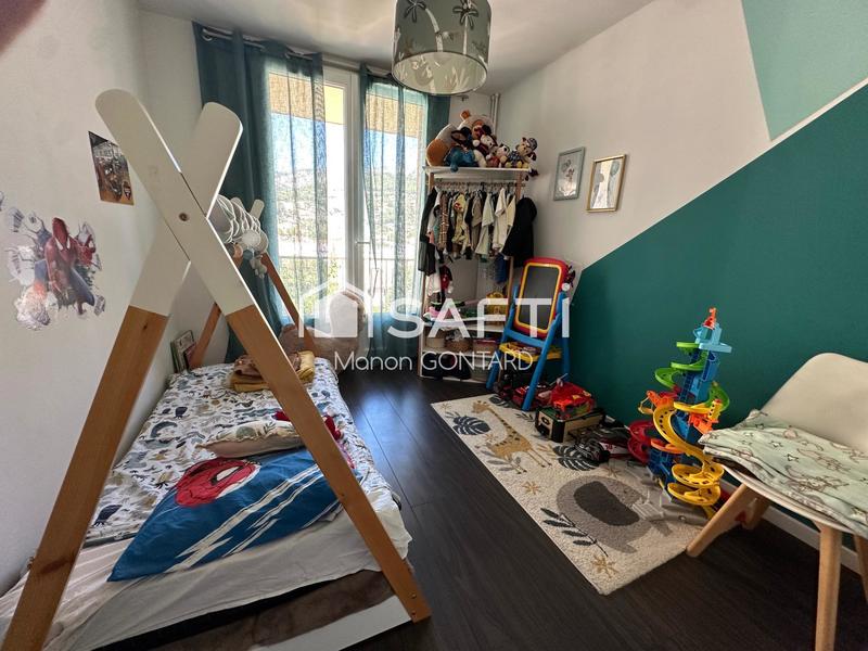 Appartement - 70 m² - 4 pièces