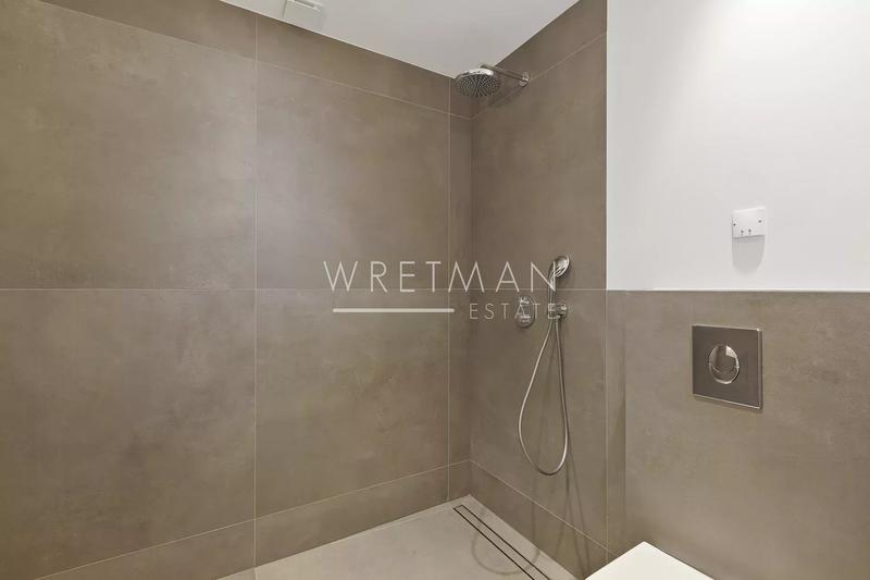 Maison - 243 m² - 6 pièces