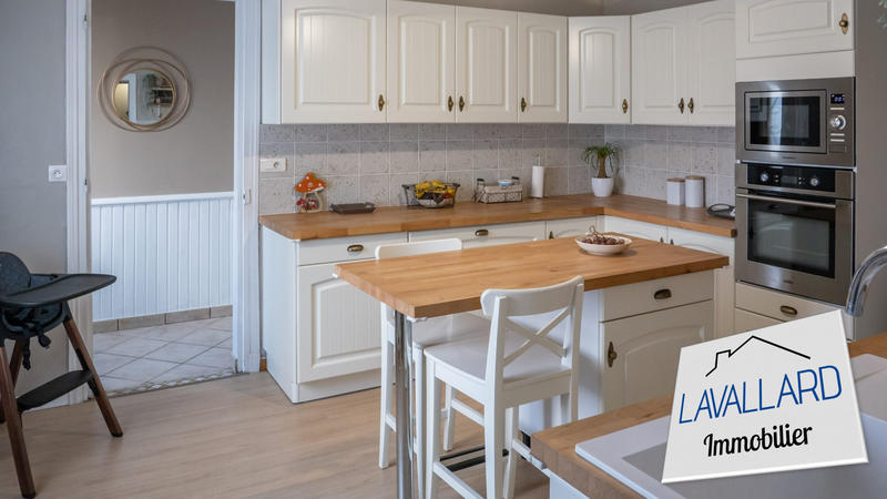 Maison - 150 m² - 7 pièces