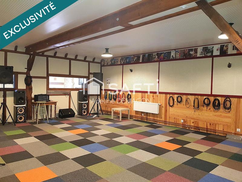 Maison - 300 m² - 9 pièces