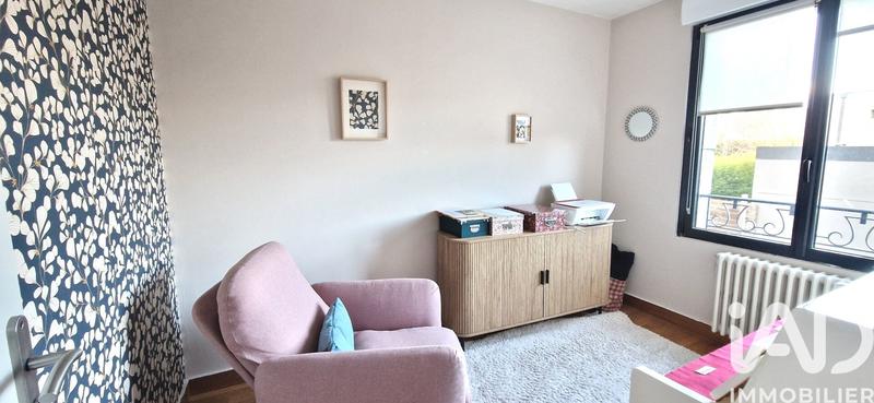 Maison - 180 m² - 8 pièces