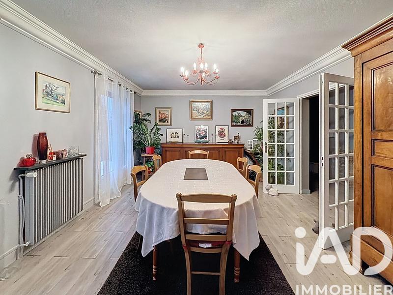 Maison - 258 m² - 8 pièces