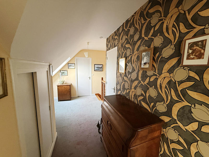 Maison - 98 m² - 5 pièces