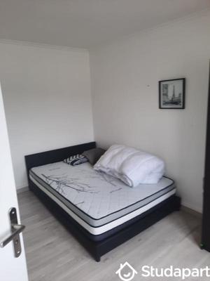 Chambre - 12 m² - 1 pièce