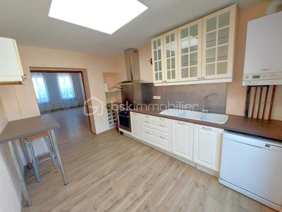 Maison jumelée - 94 m² - 4 pièces