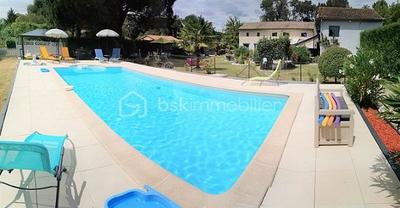 Corps de ferme - 257 m² - 10 pièces