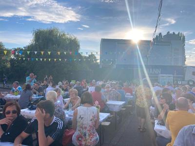 Bal champêtre avec feu d'artifice