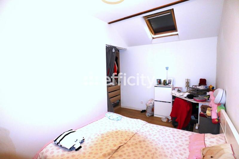 Appartement - 81 m² - 4 pièces