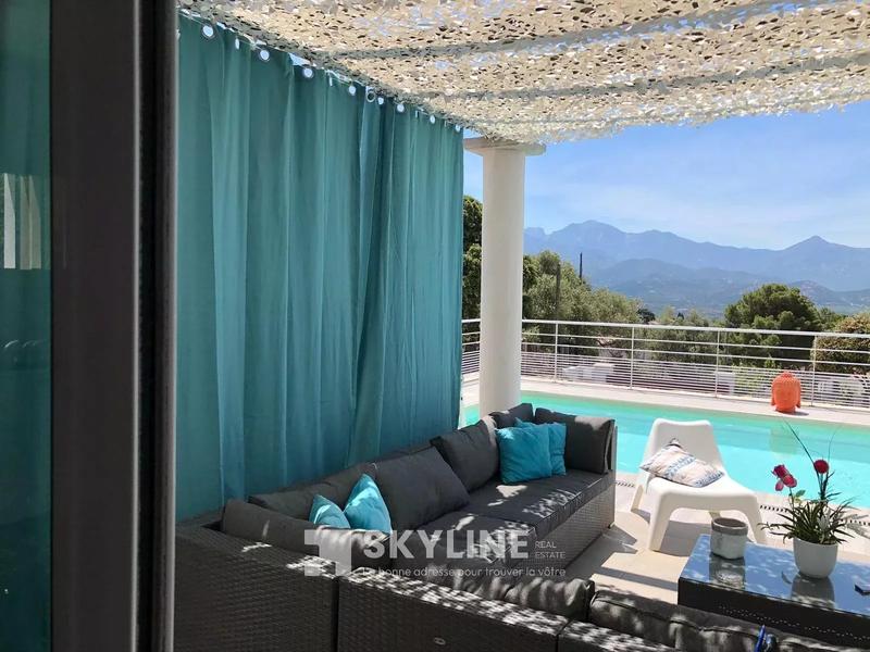 Villa - 185 m² - 5 pièces