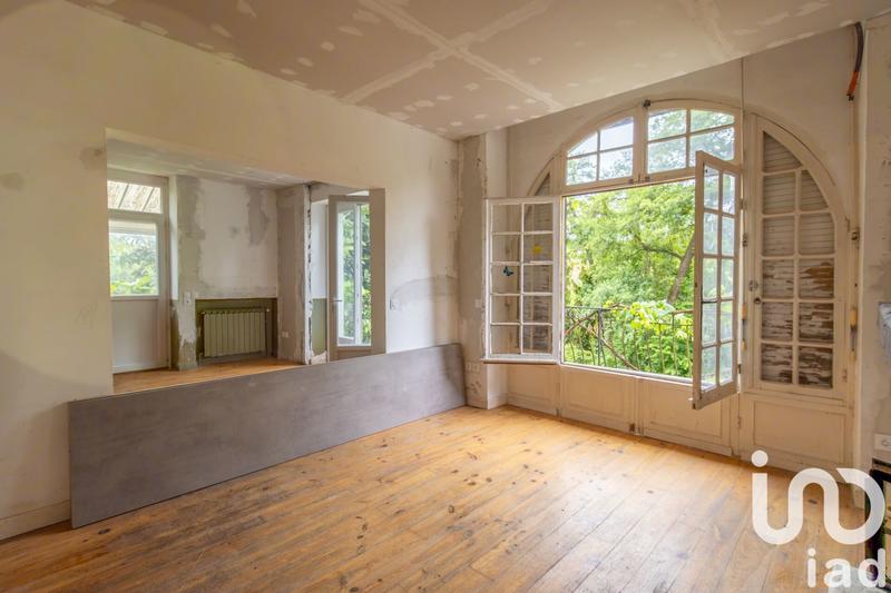 Maison - 196 m² - 10 pièces