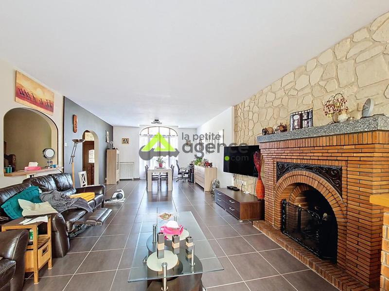 Maison - 170 m² - 8 pièces