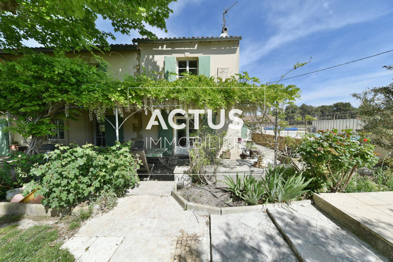 Maison - 450 m² - 12 pièces