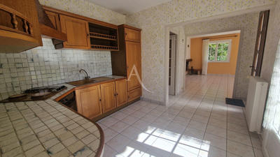 Maison - 96 m² - 5 pièces