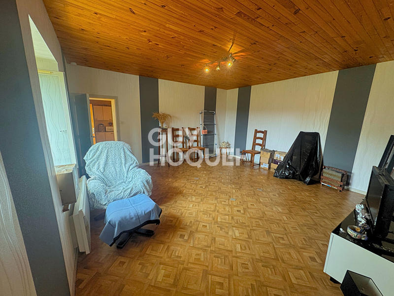 Maison - 263 m² - 6 pièces