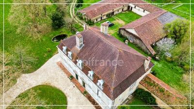 Propriété - 600 m² - 13 pièces