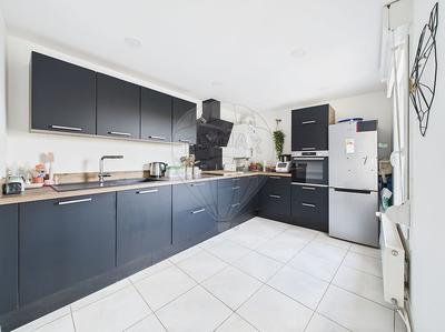 Appartement - 83 m² - 3 pièces