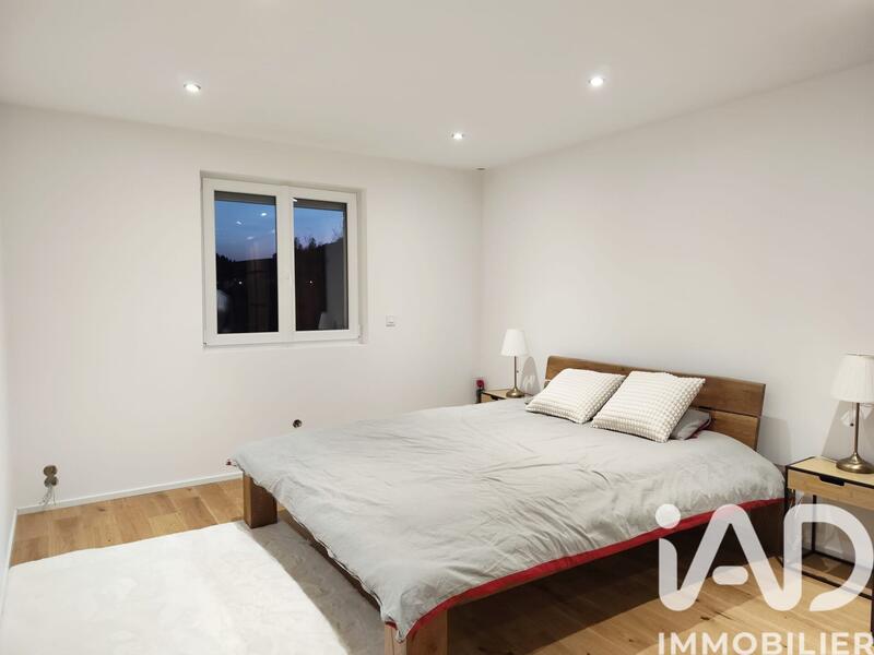 Maison - 200 m² - 7 pièces