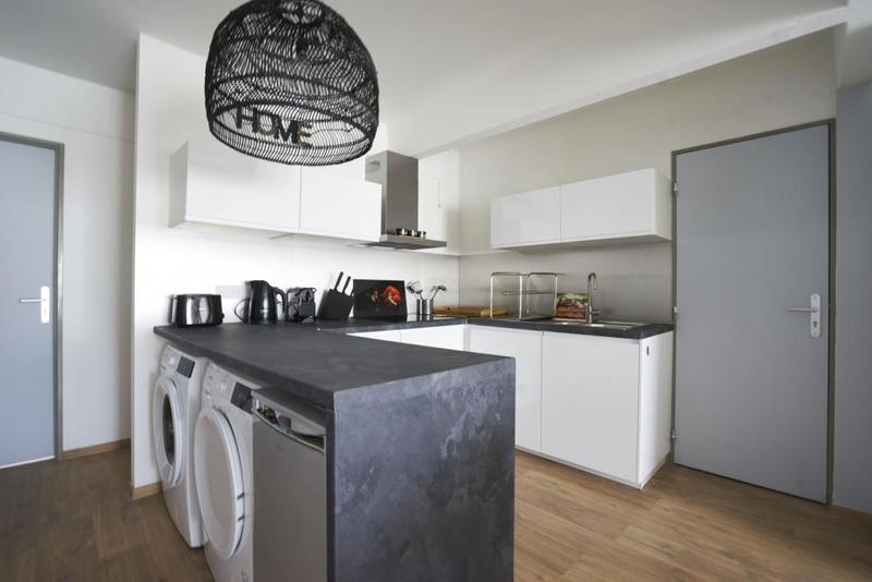 Appartement - 97 m² - 6 pièces