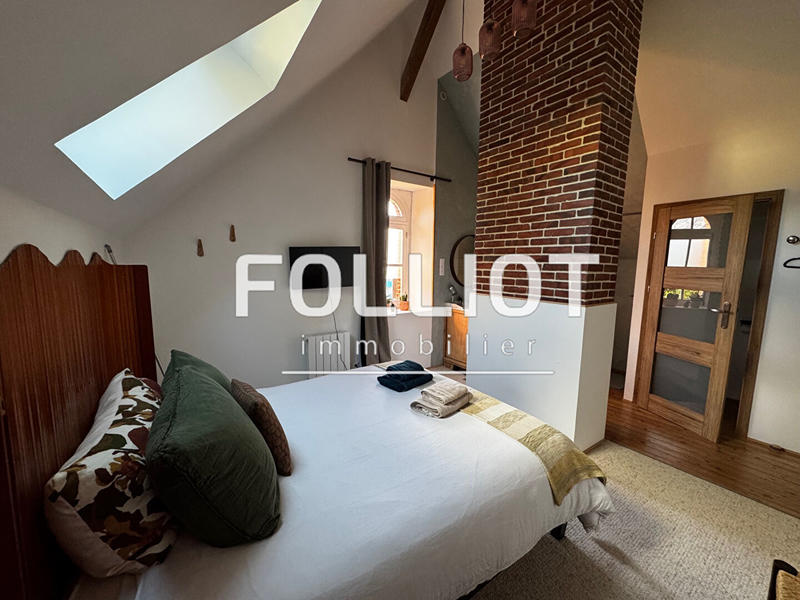 Maison - 357 m² - 15 pièces