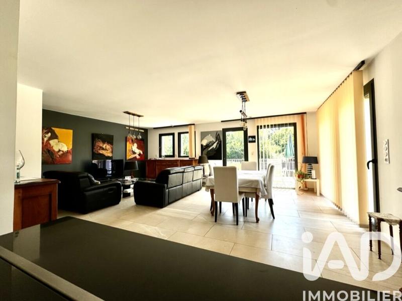 Maison - 152 m² - 5 pièces
