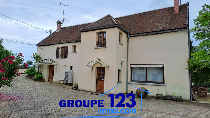 Maison - 521 m² - 18 pièces