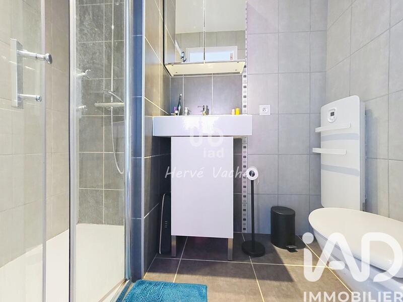 Maison - 200 m² - 8 pièces