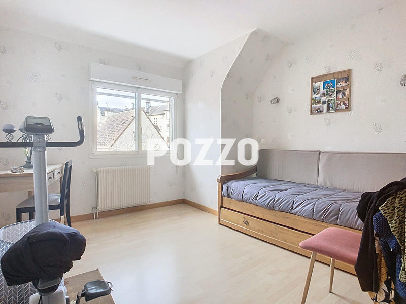 Maison - 143 m² - 5 pièces