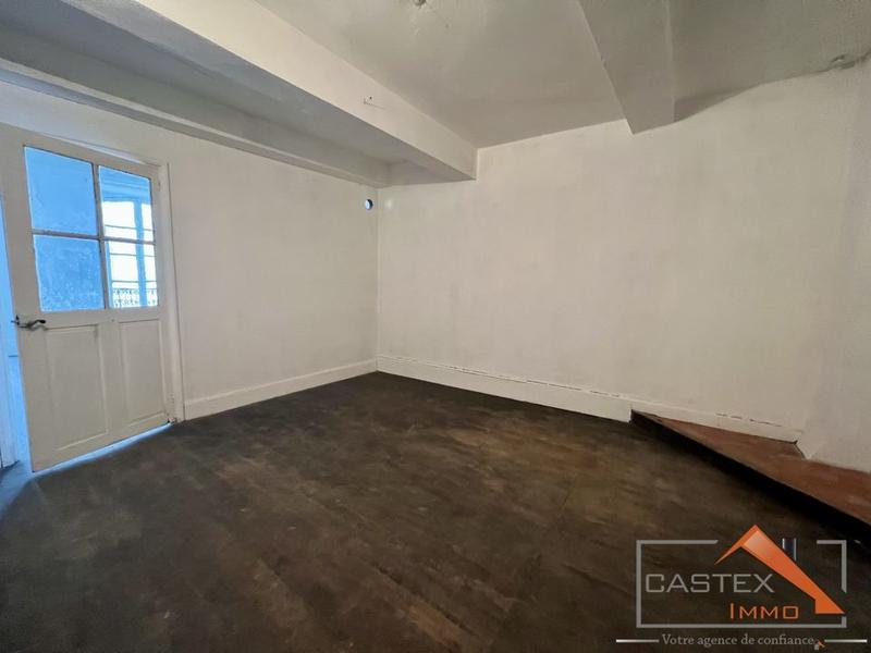 Maison de village - 287 m² - 11 pièces