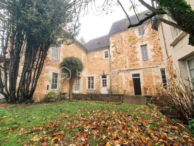 Hôtel particulier - 216 m² - 9 pièces