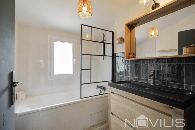 Villa - 95 m² - 4 pièces