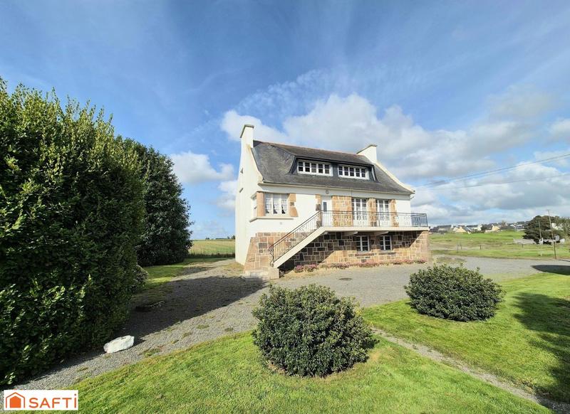 Maison - 98 m² - 6 pièces