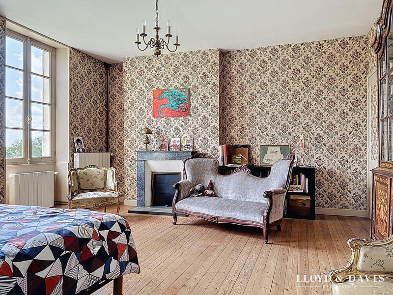 Maison - 278 m² - 6 pièces