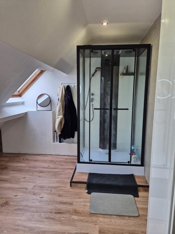 Pavillon - 168 m² - 7 pièces