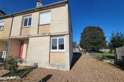 Maison - 82 m² - 5 pièces