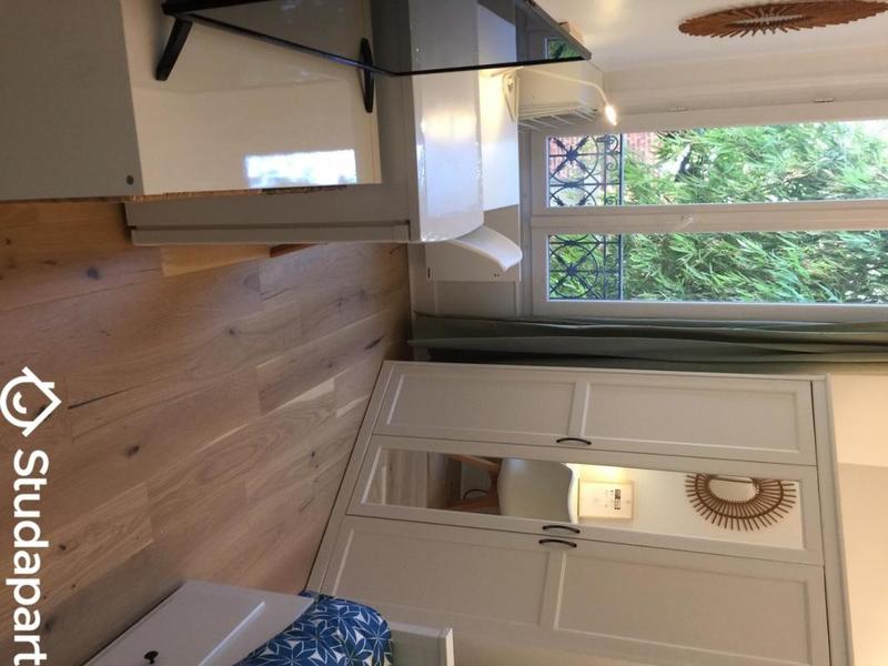 Chambre - 14 m² - 1 pièce