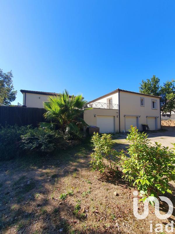 Maison - 231 m² - 10 pièces