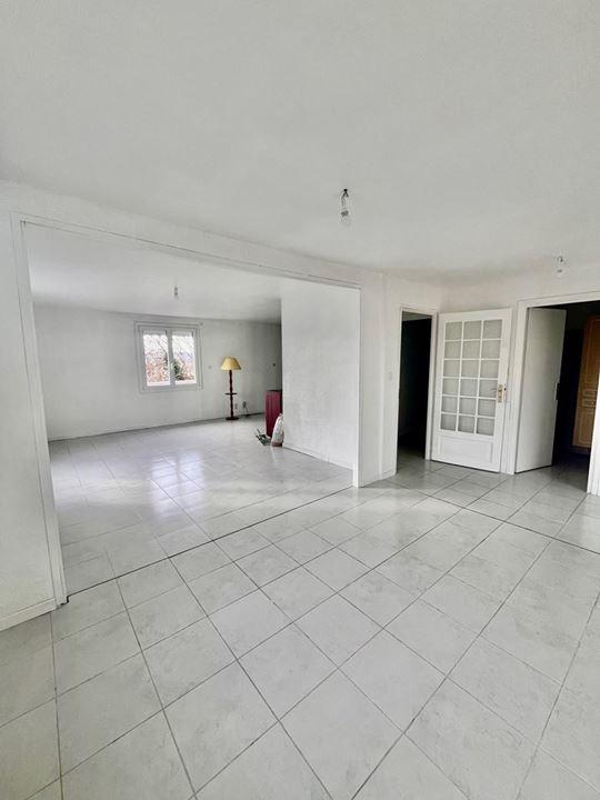 Maison traditionnelle - 120 m² - 6 pièces