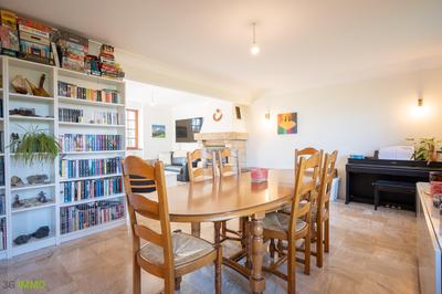 Maison traditionnelle - 150 m² - 6 pièces