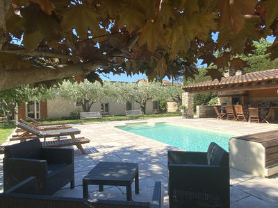 Maison - 200 m² - 6 pièces